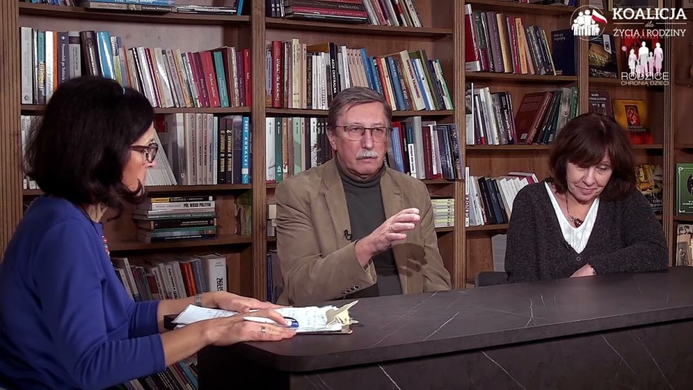  Komu zależy na likwidacji polskiej szkoły? - dr Małgorzata Żaryn